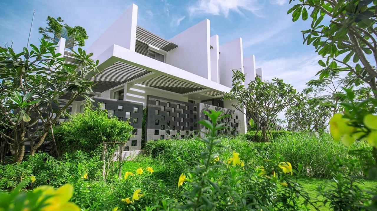 Villas At Oceanami Resort Long Hai Exterior photo